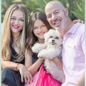 Meet your Posher, Chana